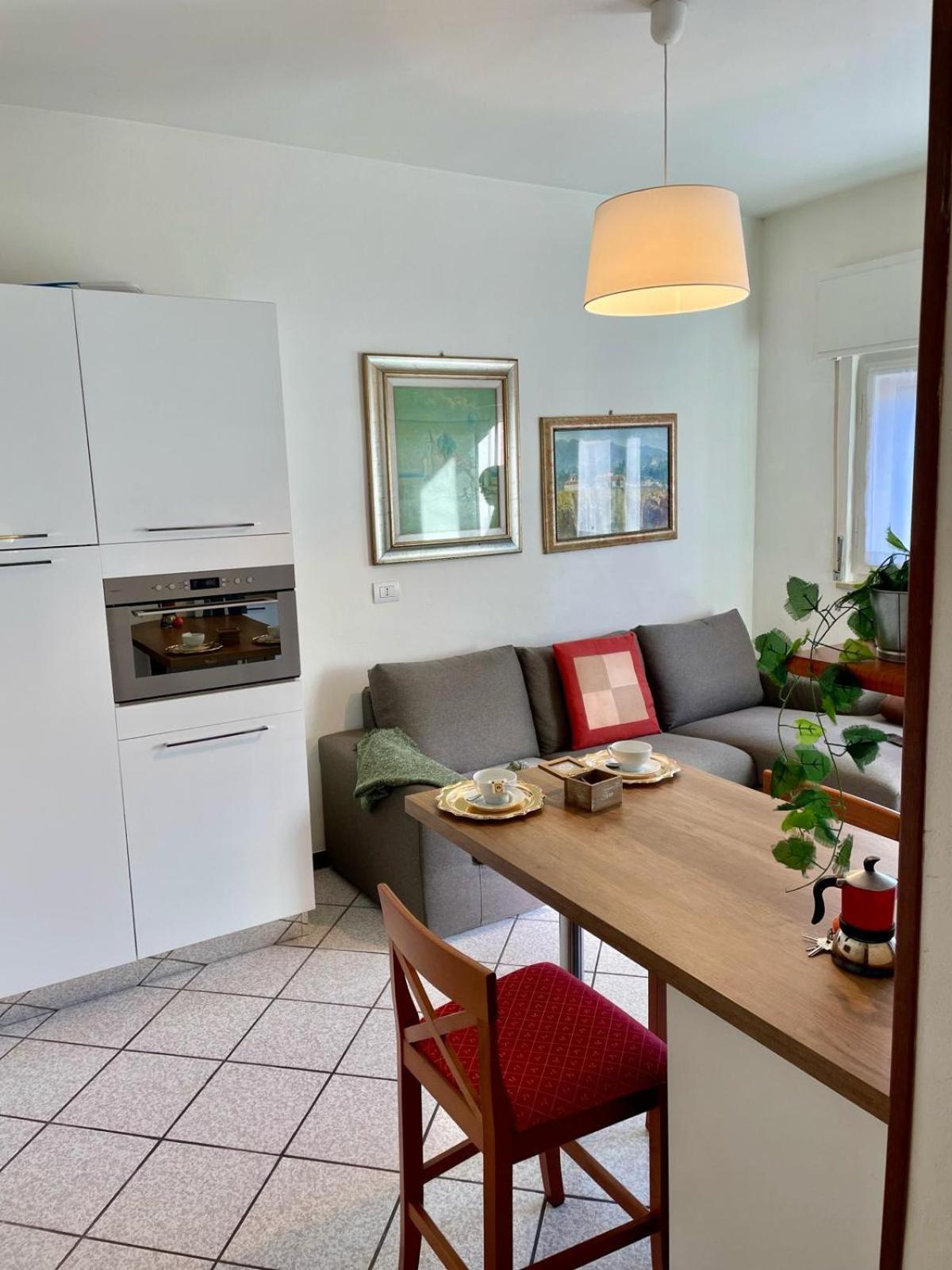 Bnbook Lago Maggiore Studio 2 Dormelletto Bagian luar foto