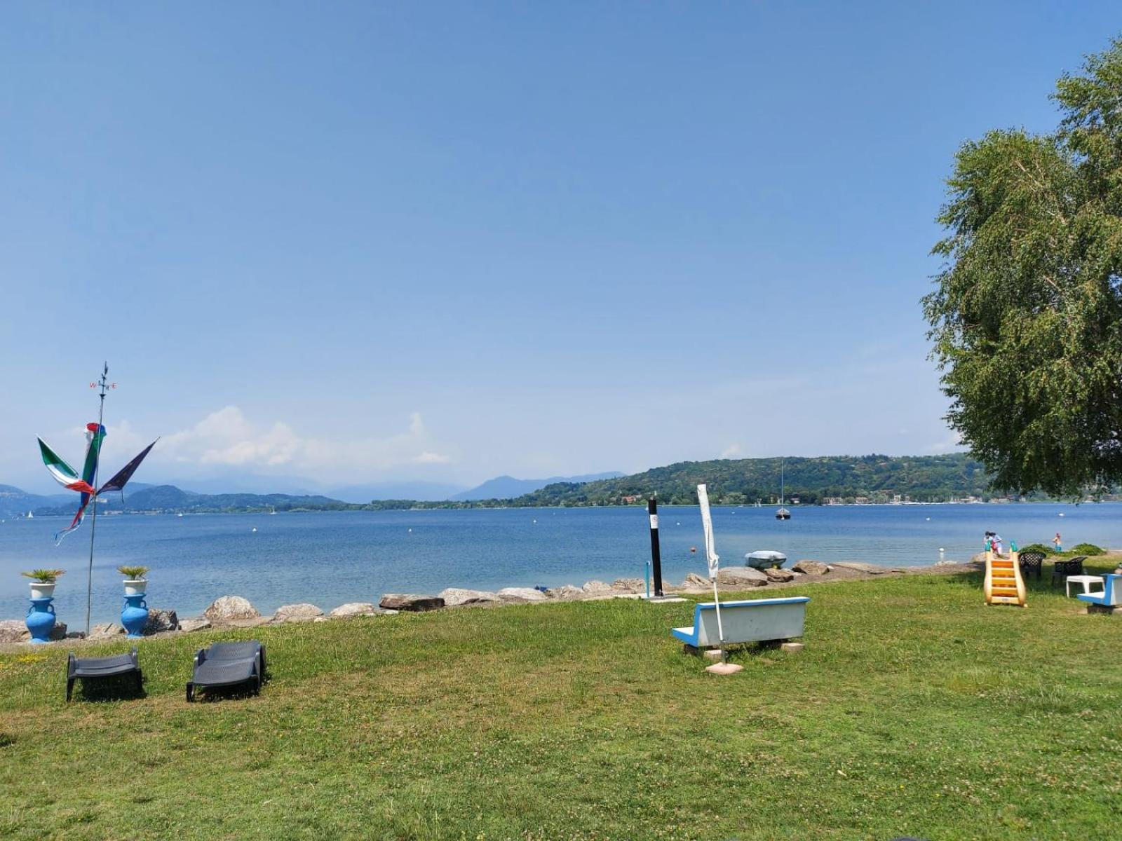 Bnbook Lago Maggiore Studio 2 Dormelletto Bagian luar foto