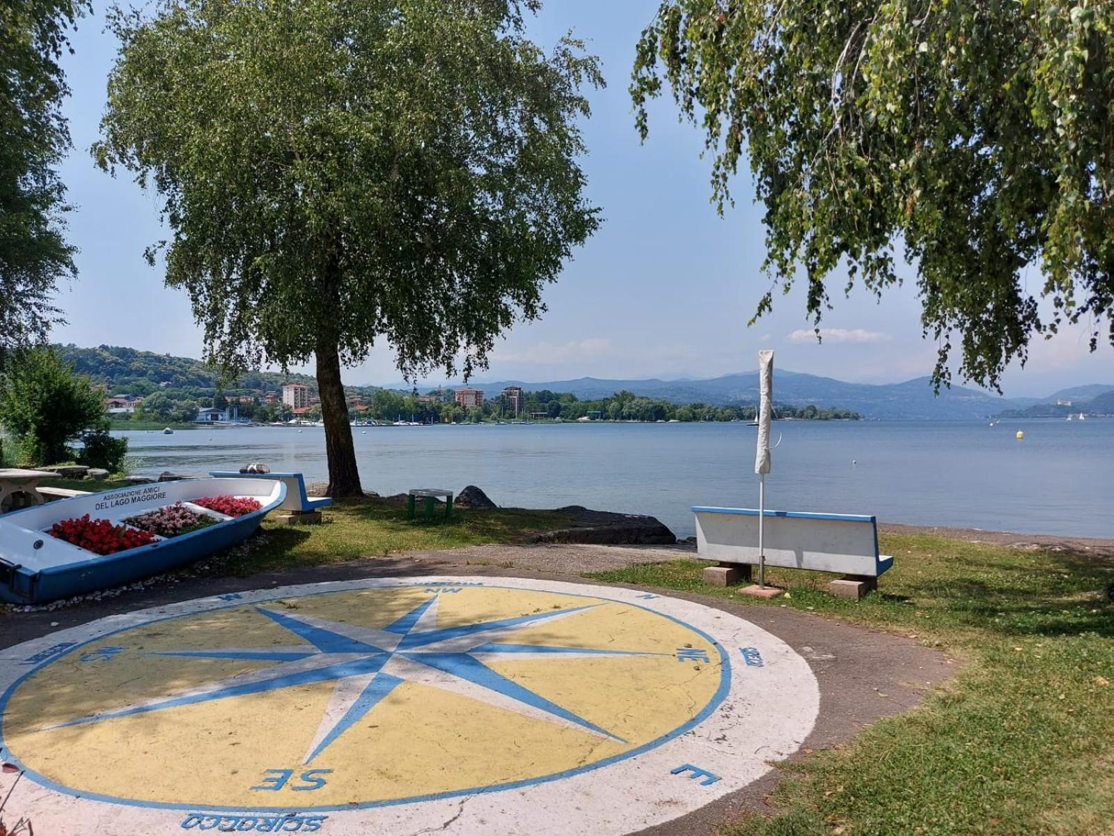 Bnbook Lago Maggiore Studio 2 Dormelletto Bagian luar foto