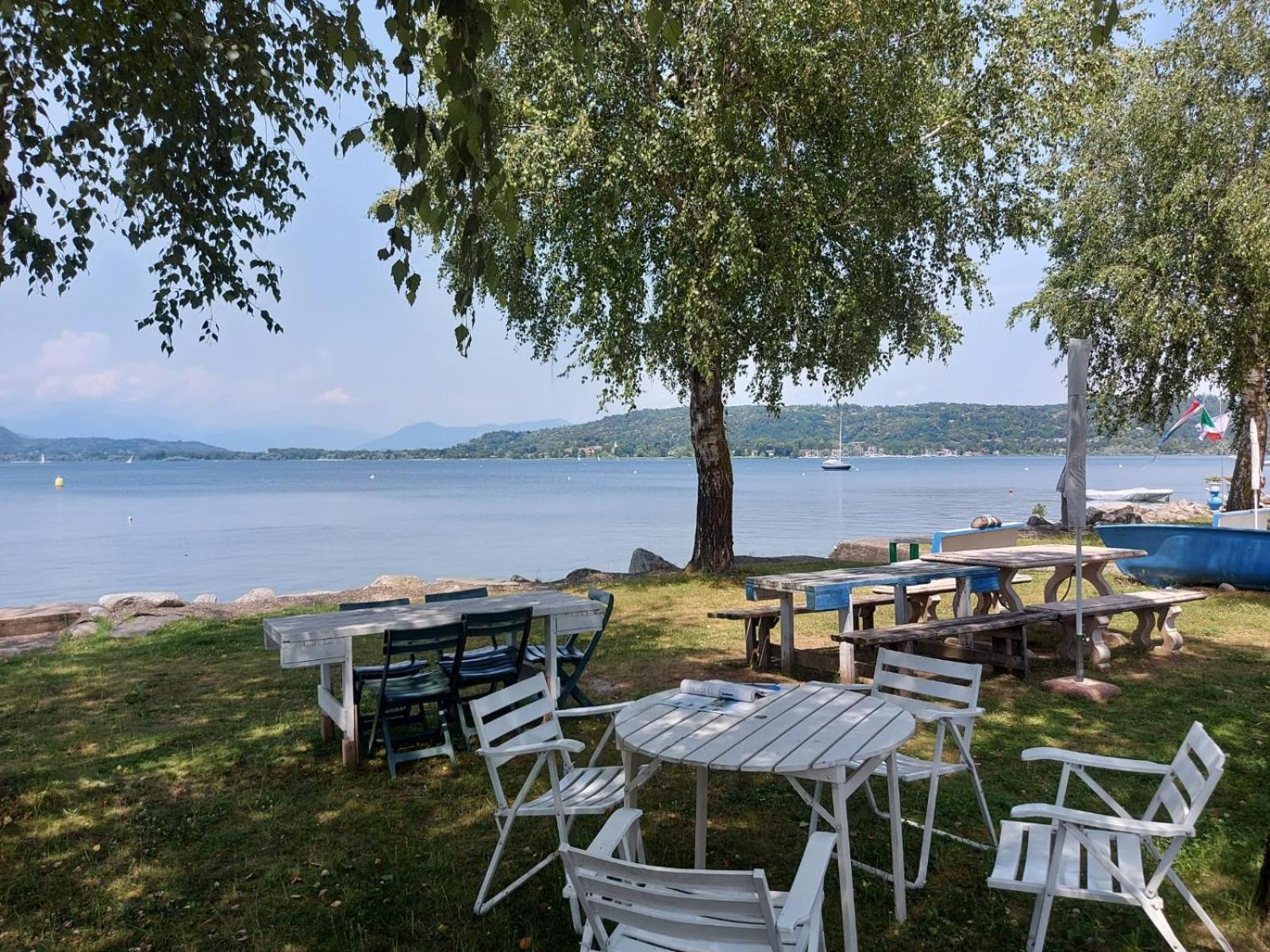 Bnbook Lago Maggiore Studio 2 Dormelletto Bagian luar foto